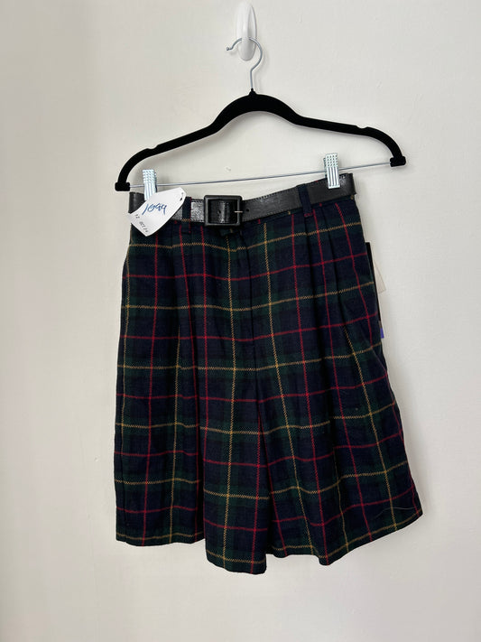 Plaid shorts with belt