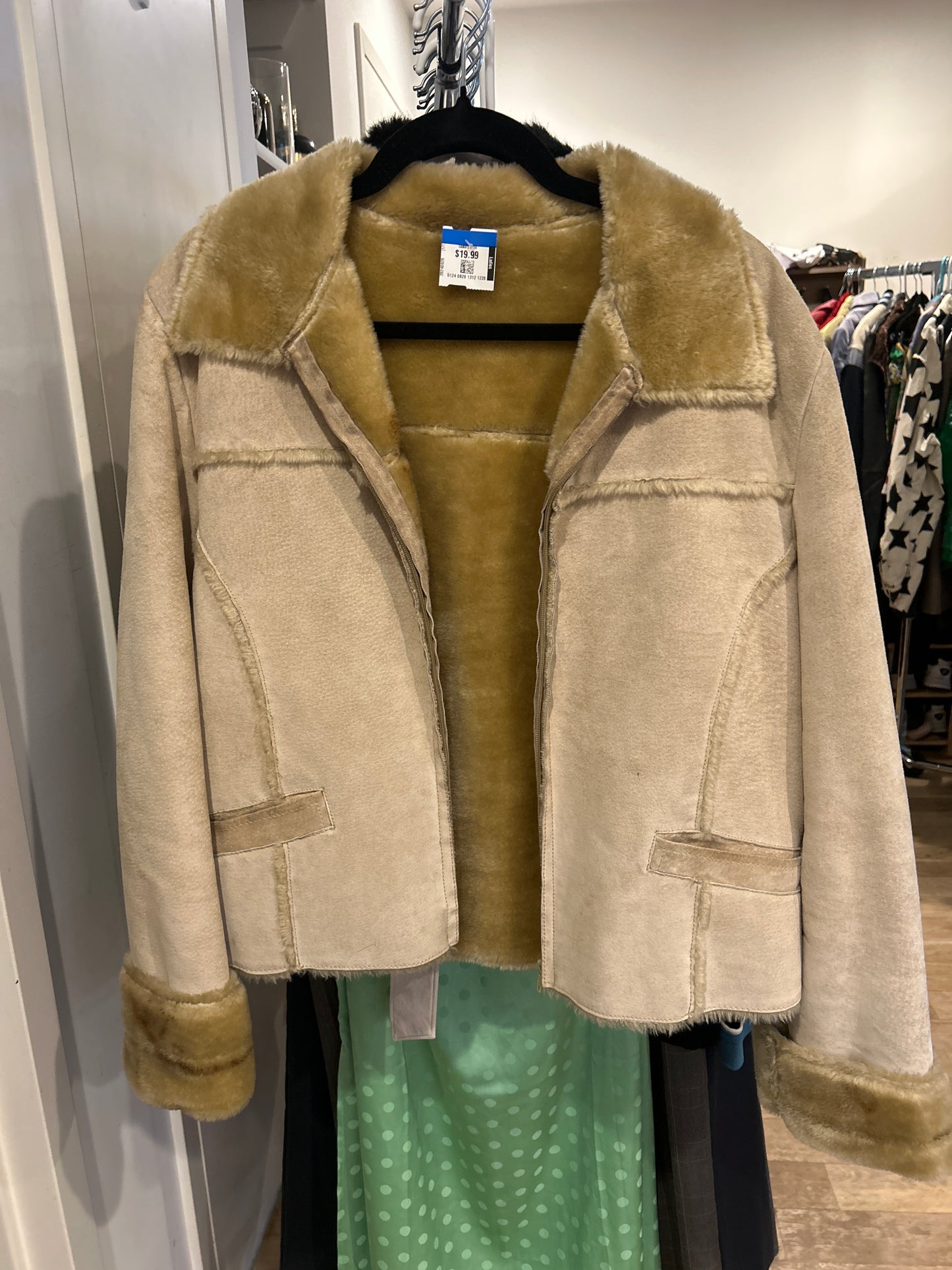 Suede jacket fur collar