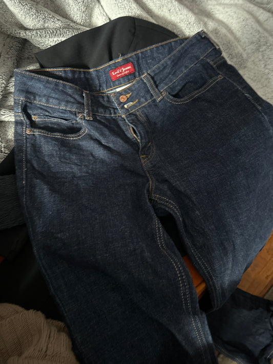 Levi's low rise dark rinse jeans