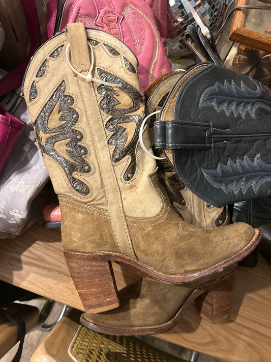 STREETRAT Nude/brown cowboy boots sz6