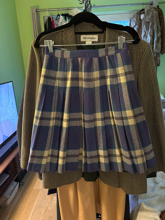 Purple plaid pleated skirt