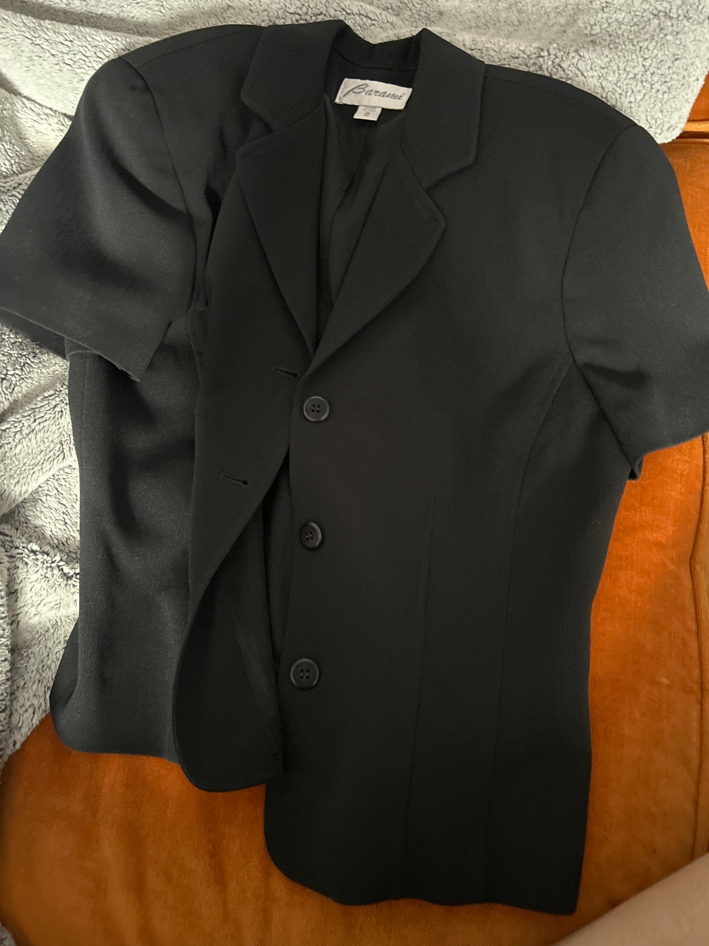Short sleeve blazer