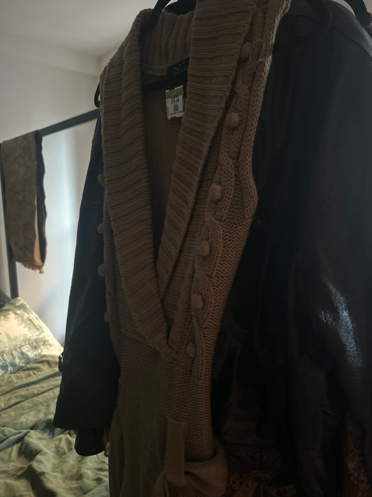 Doll sweater