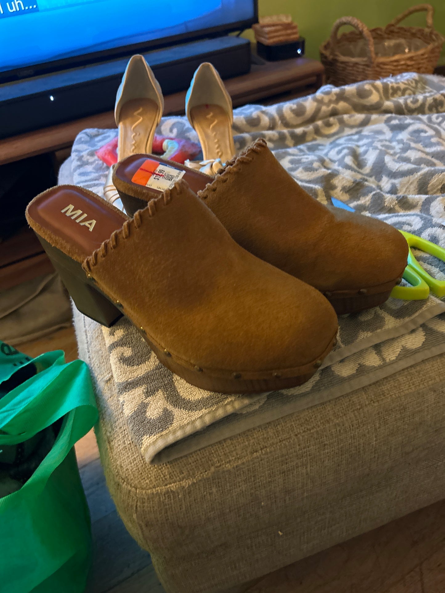 Street rat mia brown clog sz 8.5