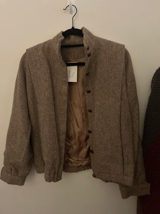 JM beige blazer 100