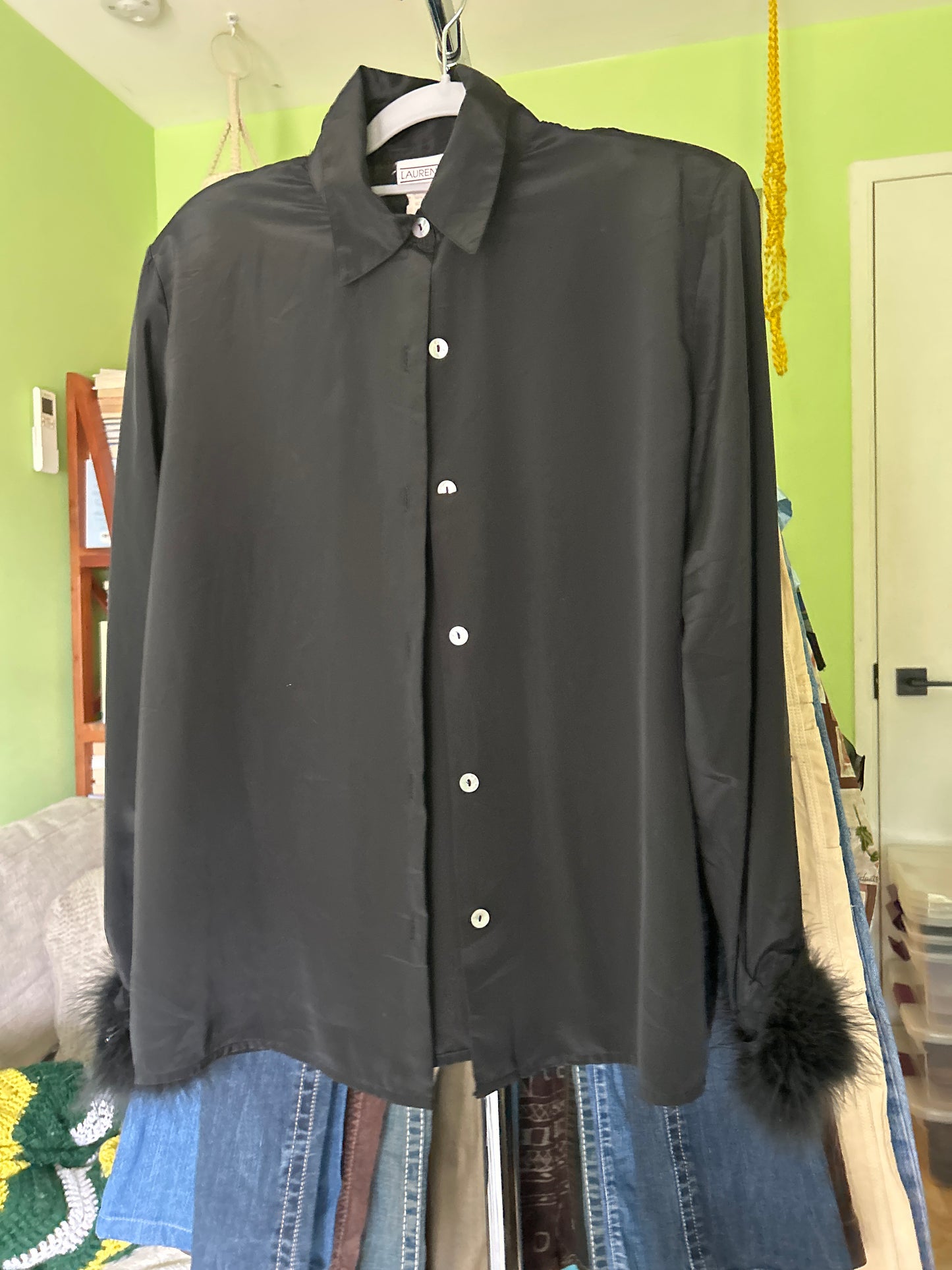 Fur cuff button up