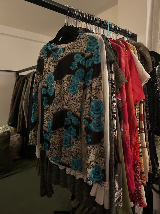 Blue rose/cheetah print top