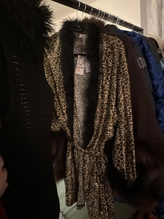 Leopard robe with feather trim JM 3