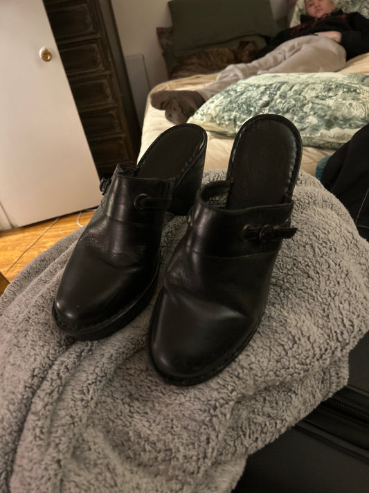 Street rat Born black leather clog with buckle detail size 11
