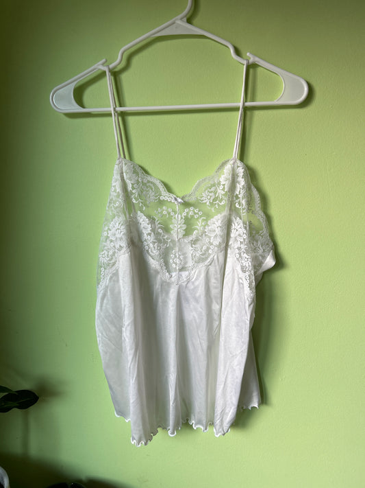 white lace cami with lettuce hem