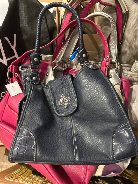 Blue purse croc corners