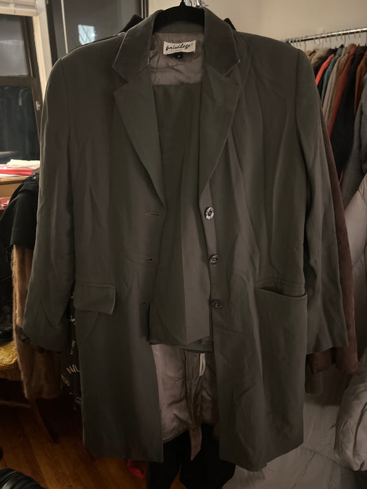 Parisian Mivilege grey jacket pant set
