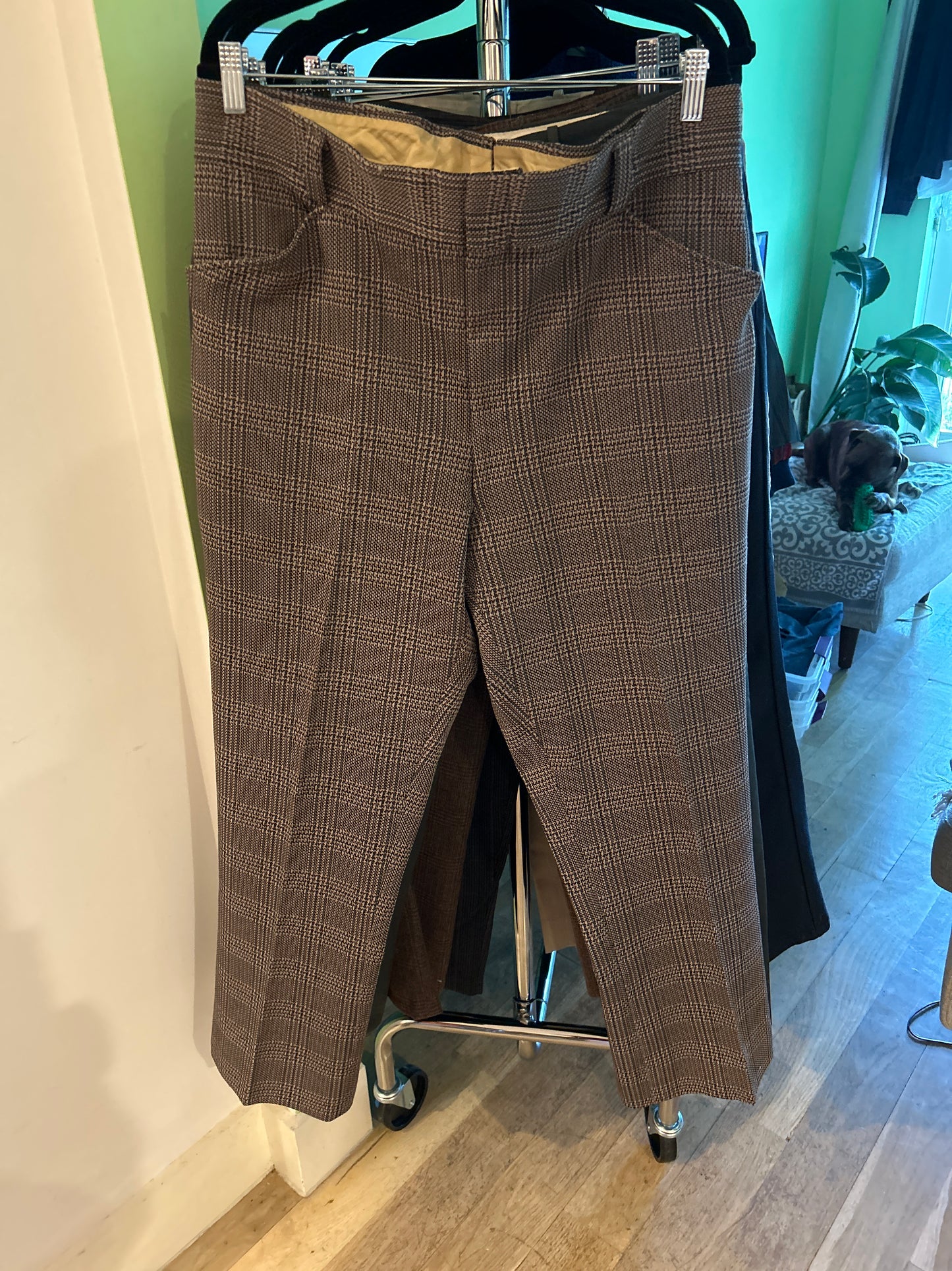 Brown plaid trousers sz 40