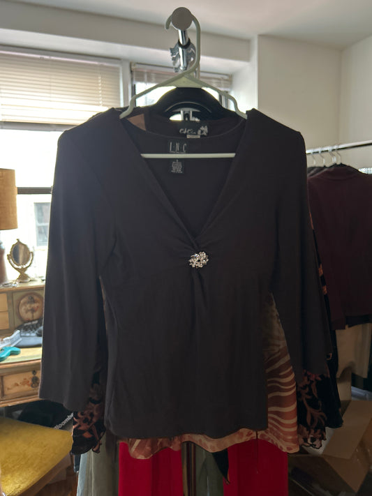 INC brown top w brooch