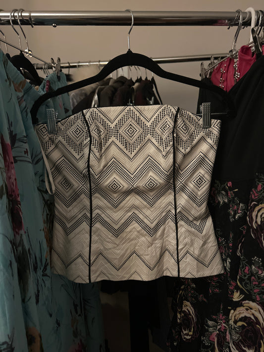 Geometric structured tube top