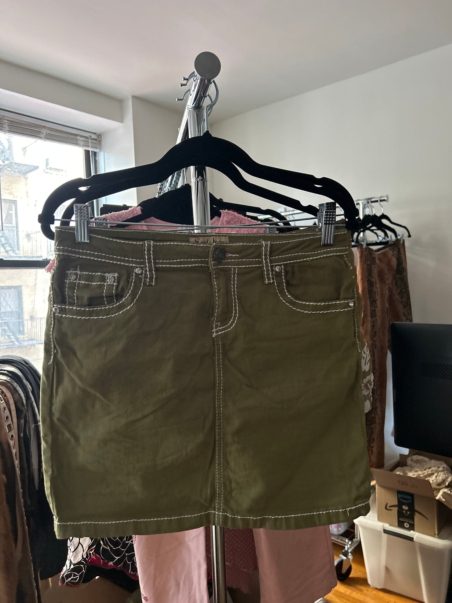 Earl Jean green miniskirt white stitching
