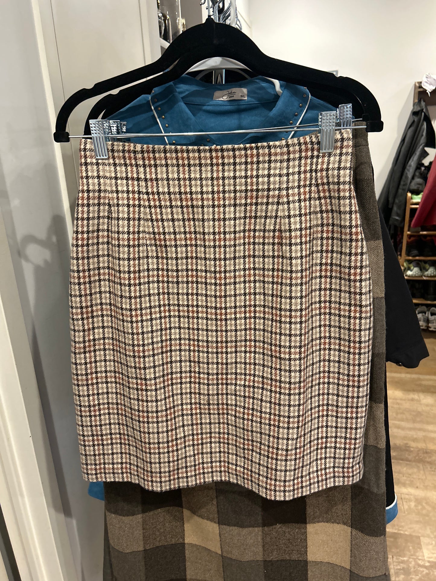 Savannah brown plaid skirt