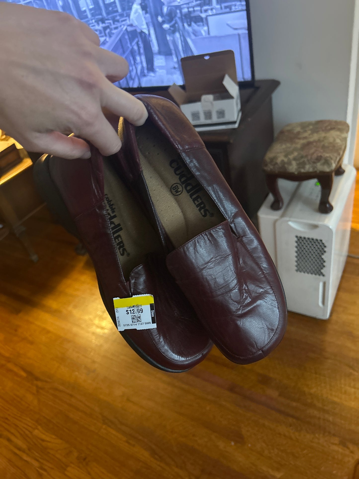 Cuddles dark red loafers