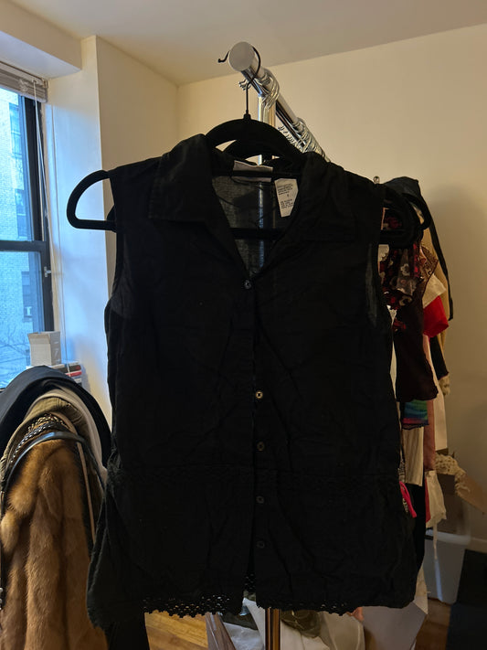 Black cotton sleeveless button up Bill blass jeans
