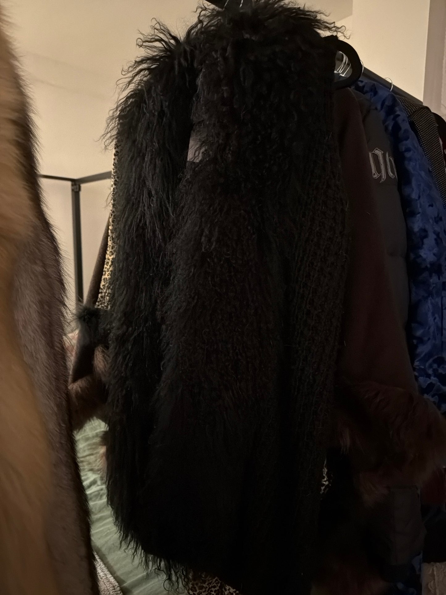 Black Mongolian lamb vest JM 7