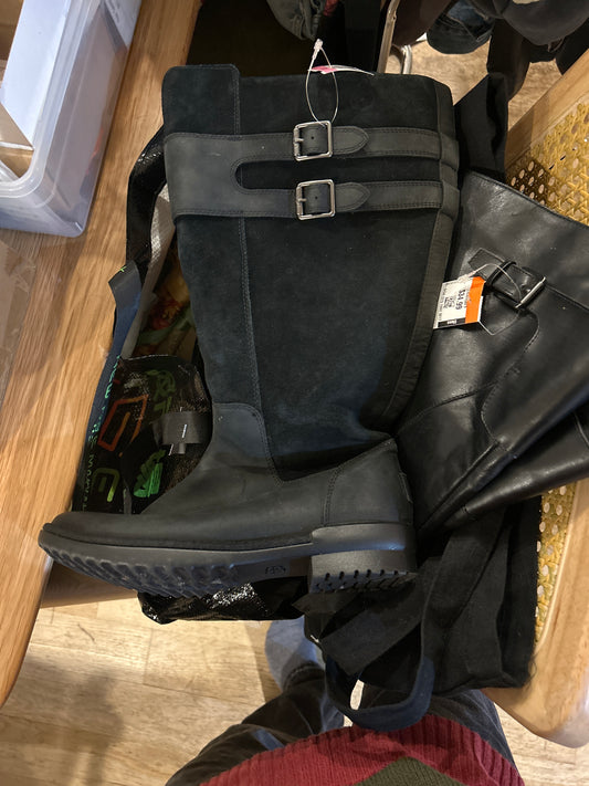 Street rat Ugg Zarina riding boot