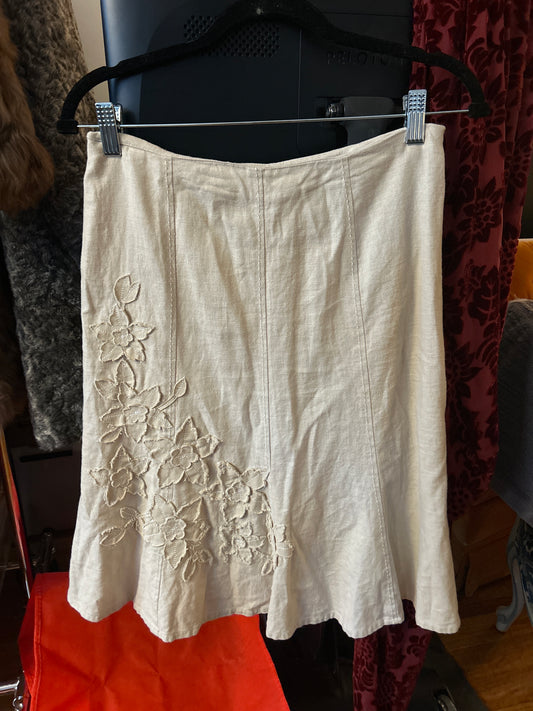 Linen blend skirt with florals
