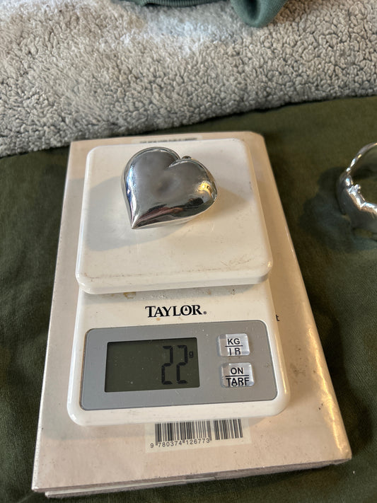 XL puff heart necklace