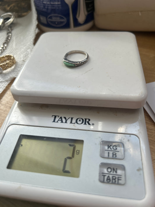 Dainty sterling silver ring green stone 01502R