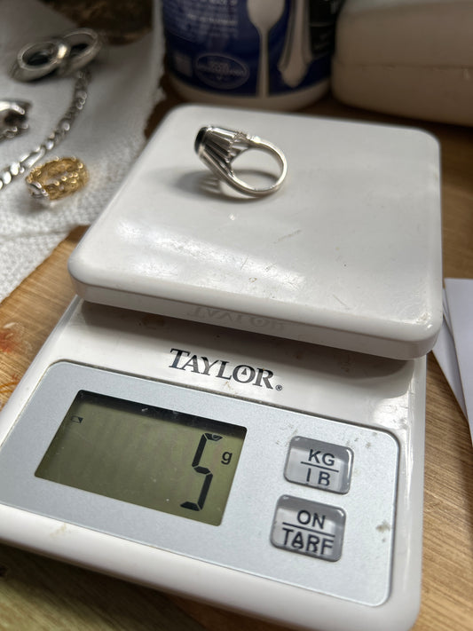 Domed Sterling silver ring 5g 01502M