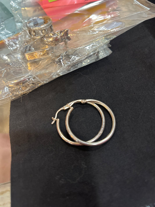 Medium hoops