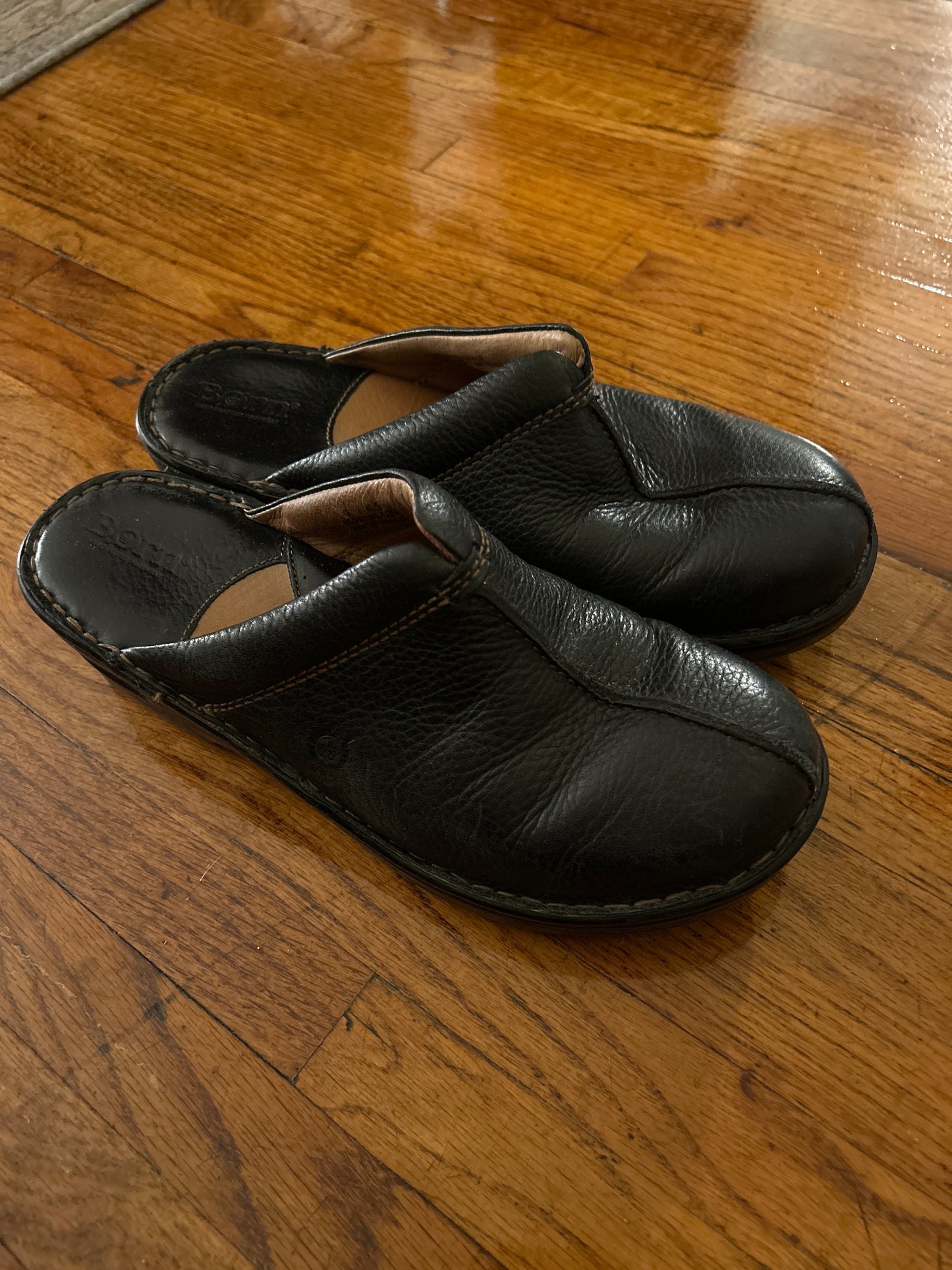 Street rat born black clogs sz 8.5