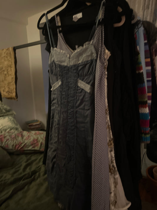 Ruched mesh back grey dress