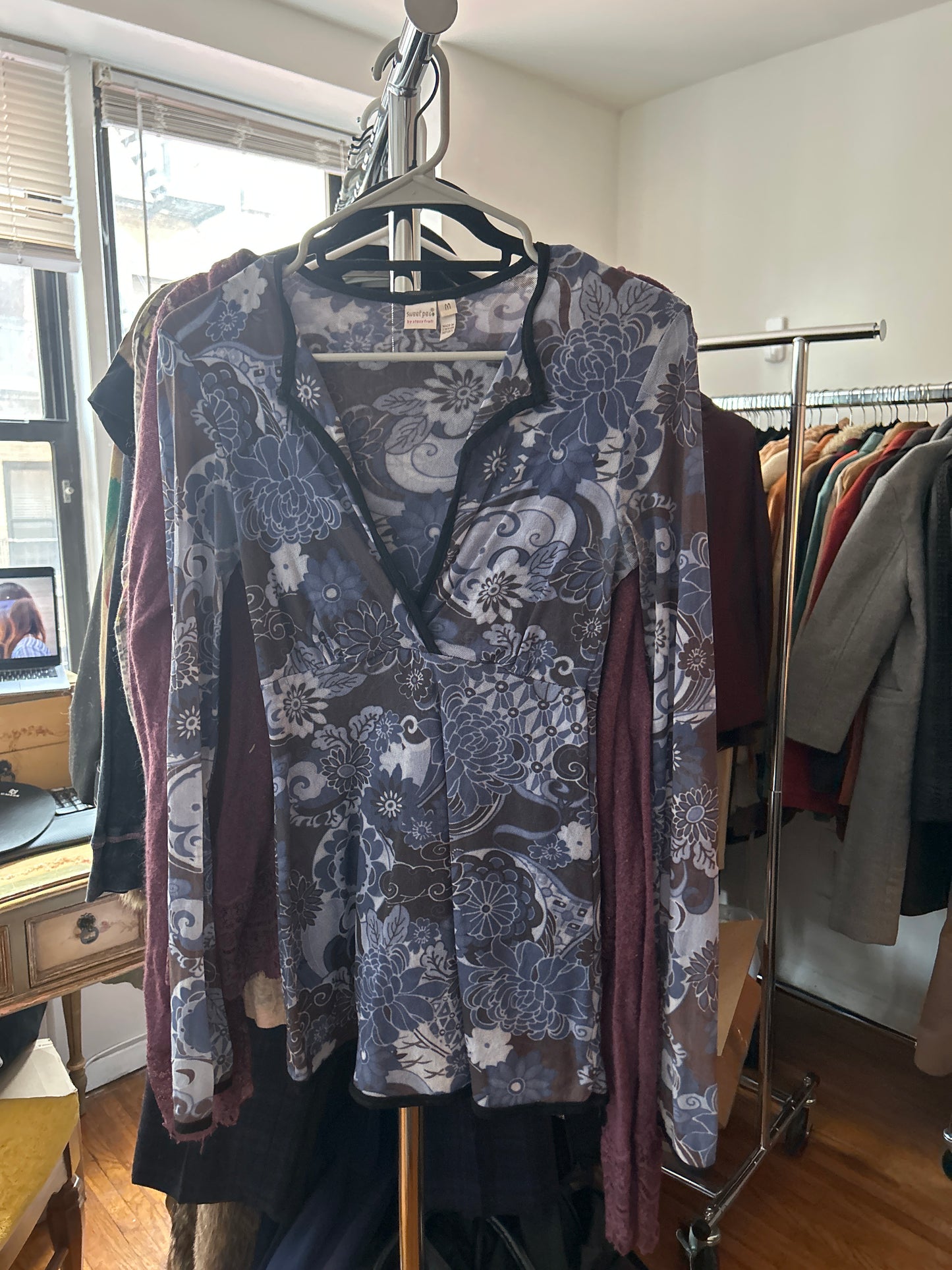 Sweet pea graphic floral long sleeve