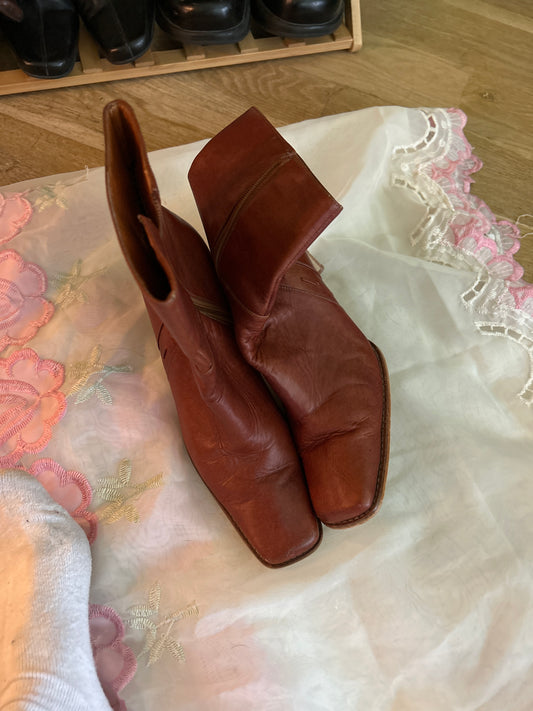 brown square toe boots