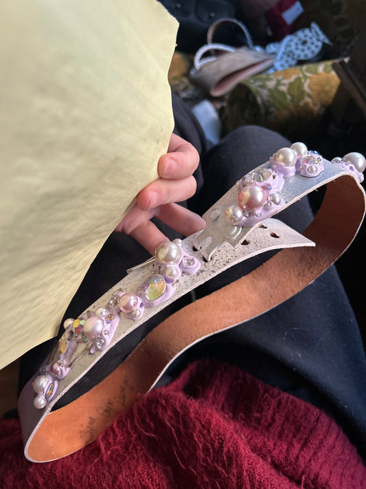 JM white belt pearls 179
