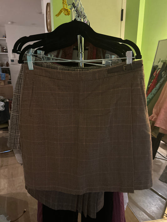 Brown plaid mini skirt