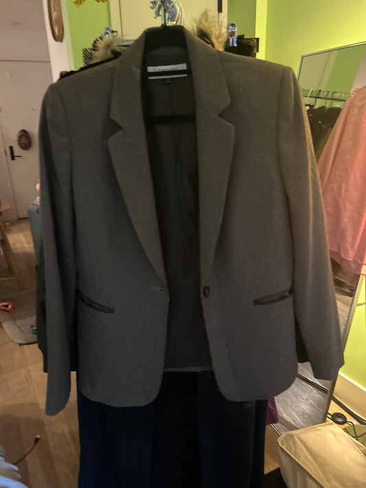 Elie Tahari blazer