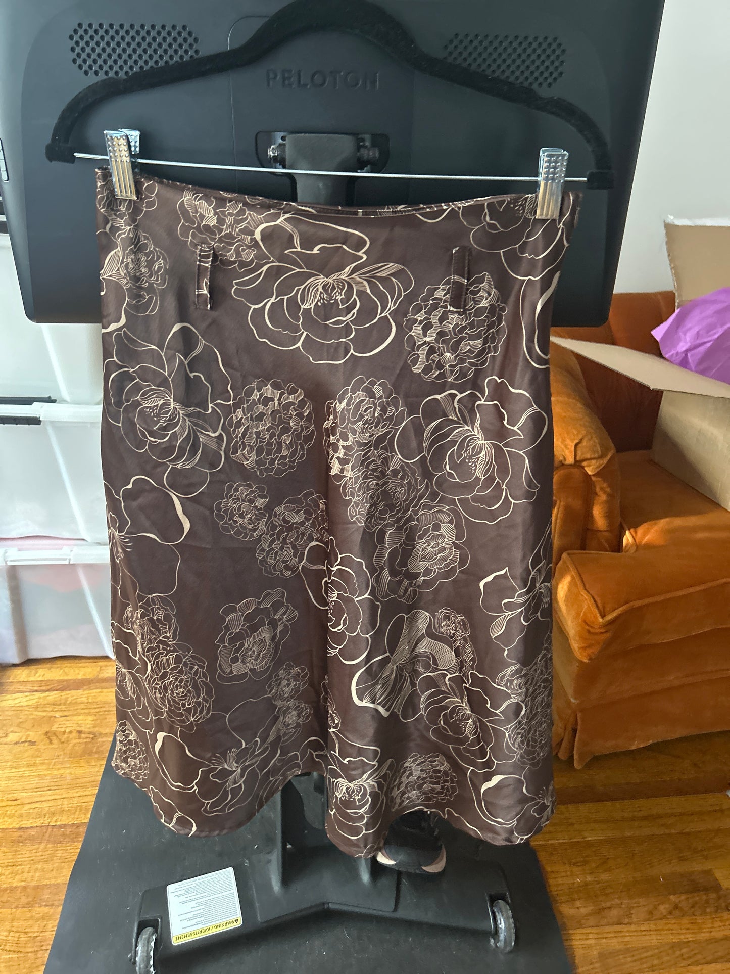 Brown floral print skirt
