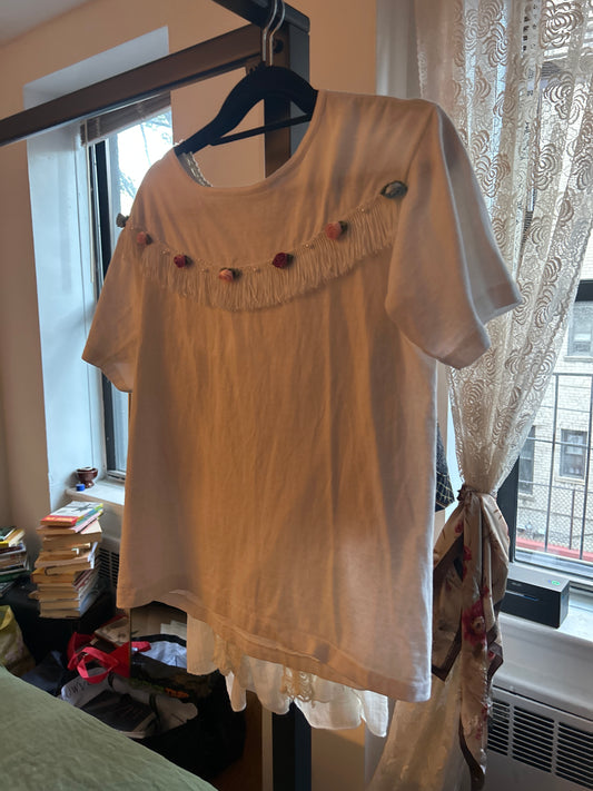 Tasseled/rosette t-shirt