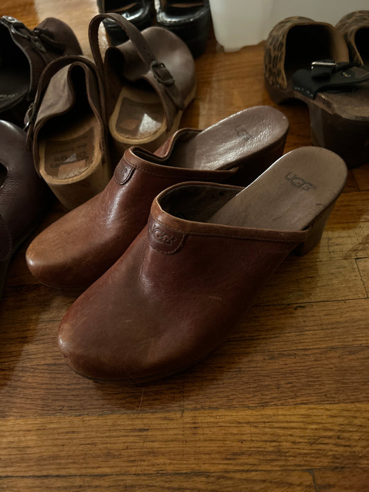 Street rat UGG fur lined clogs sz 7