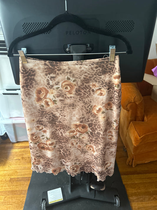 Brown leopard and rose skirt
