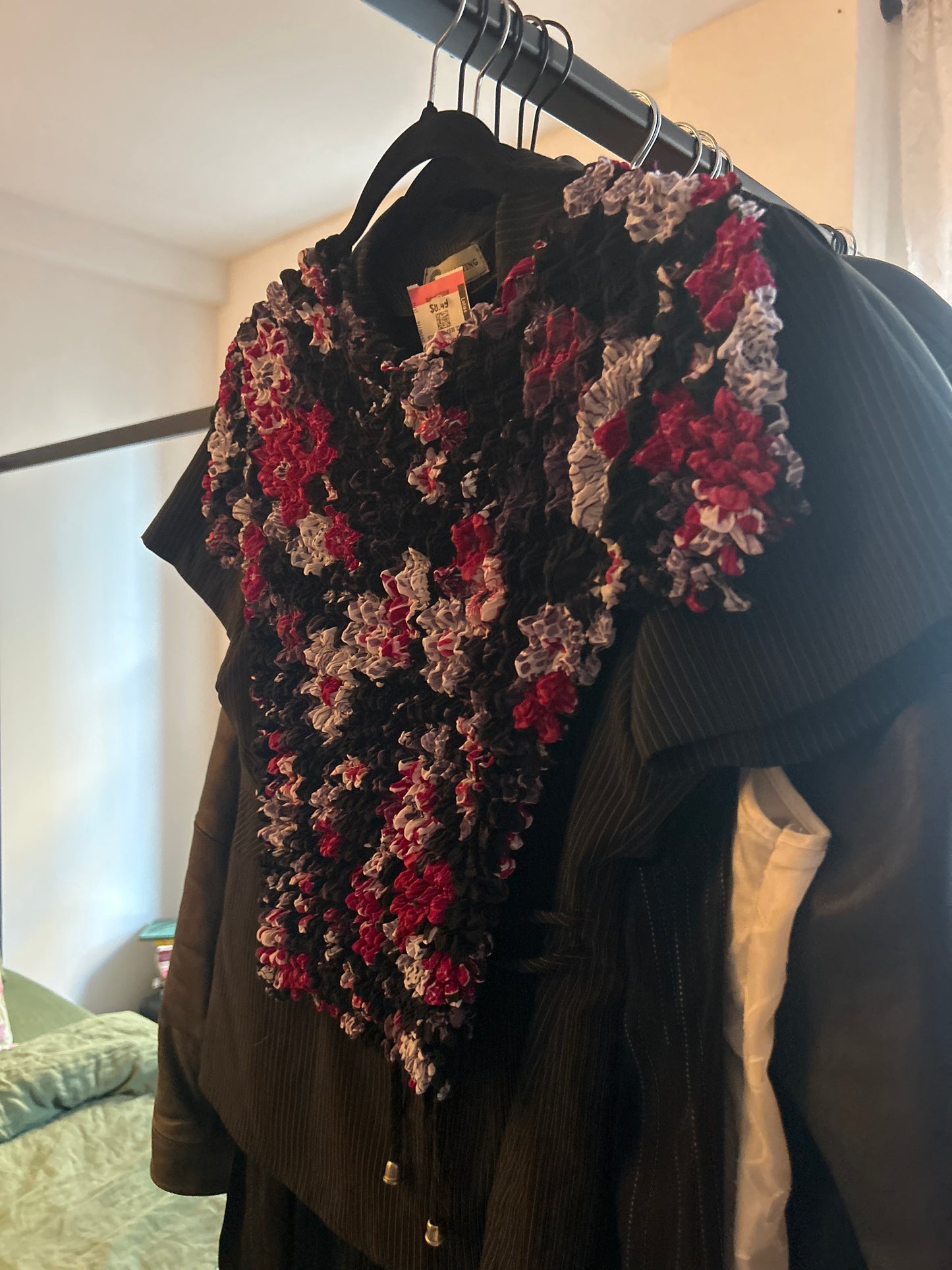 Scrunchie floral top