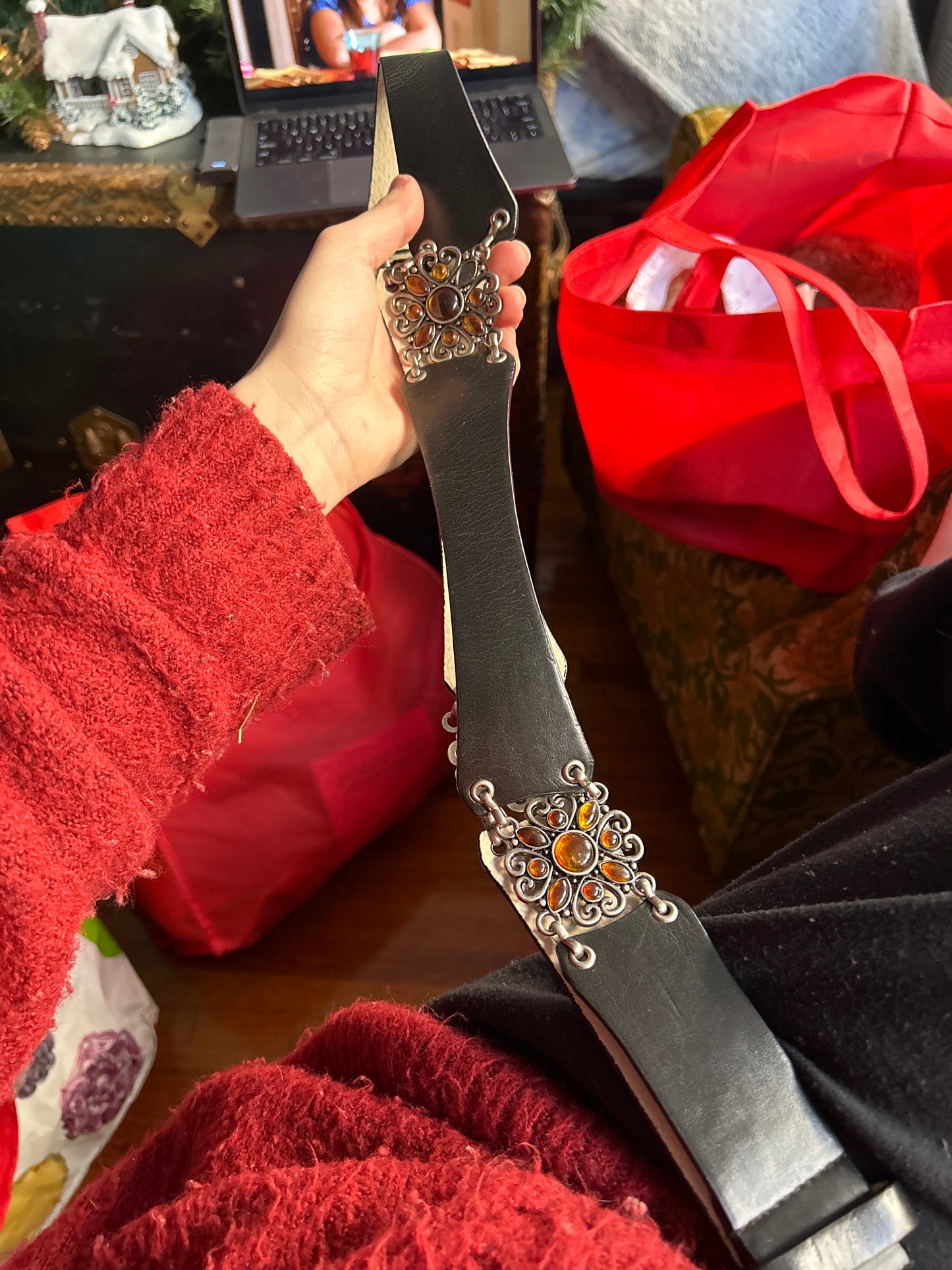 Black belt amber embellishment