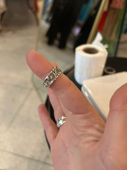 Engraved ocean band ring 01507U