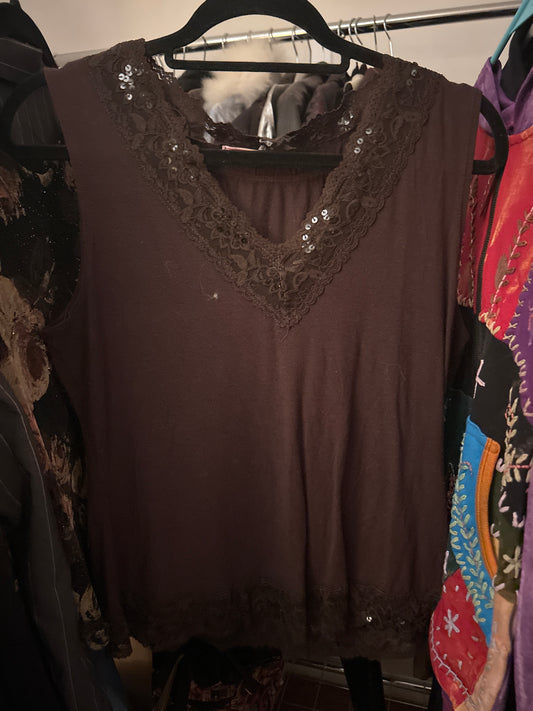 Brown V-neck tank top with lace trim