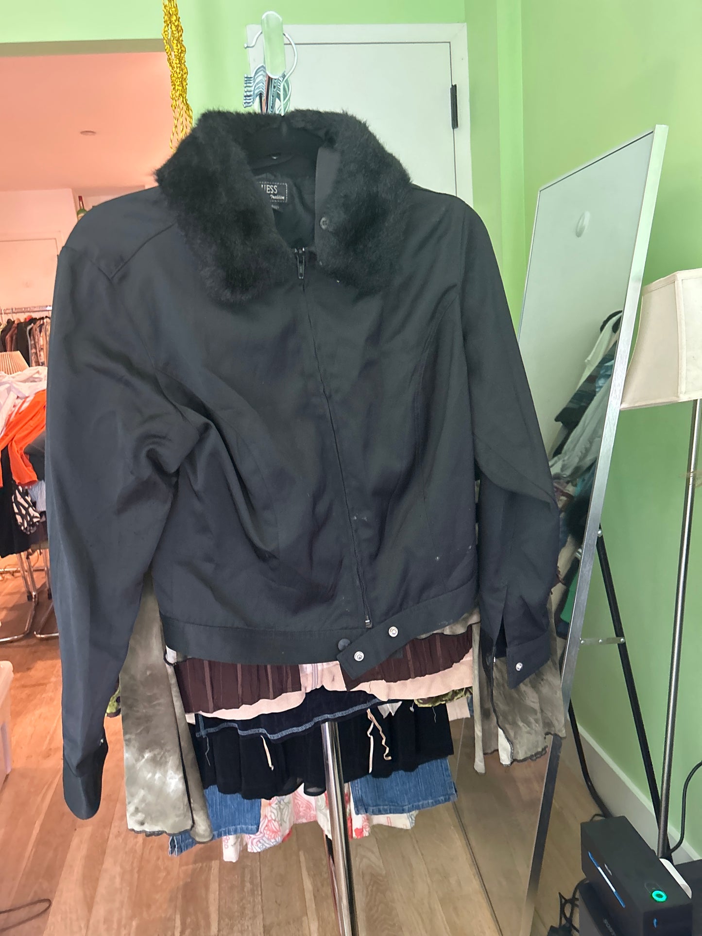 Black guess jacket with fur collar