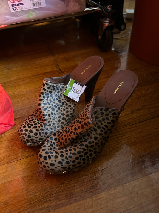 Leopard Nina clogs sz 8