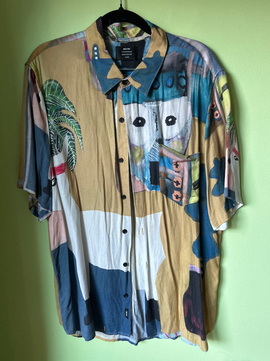 Neuw printed button up