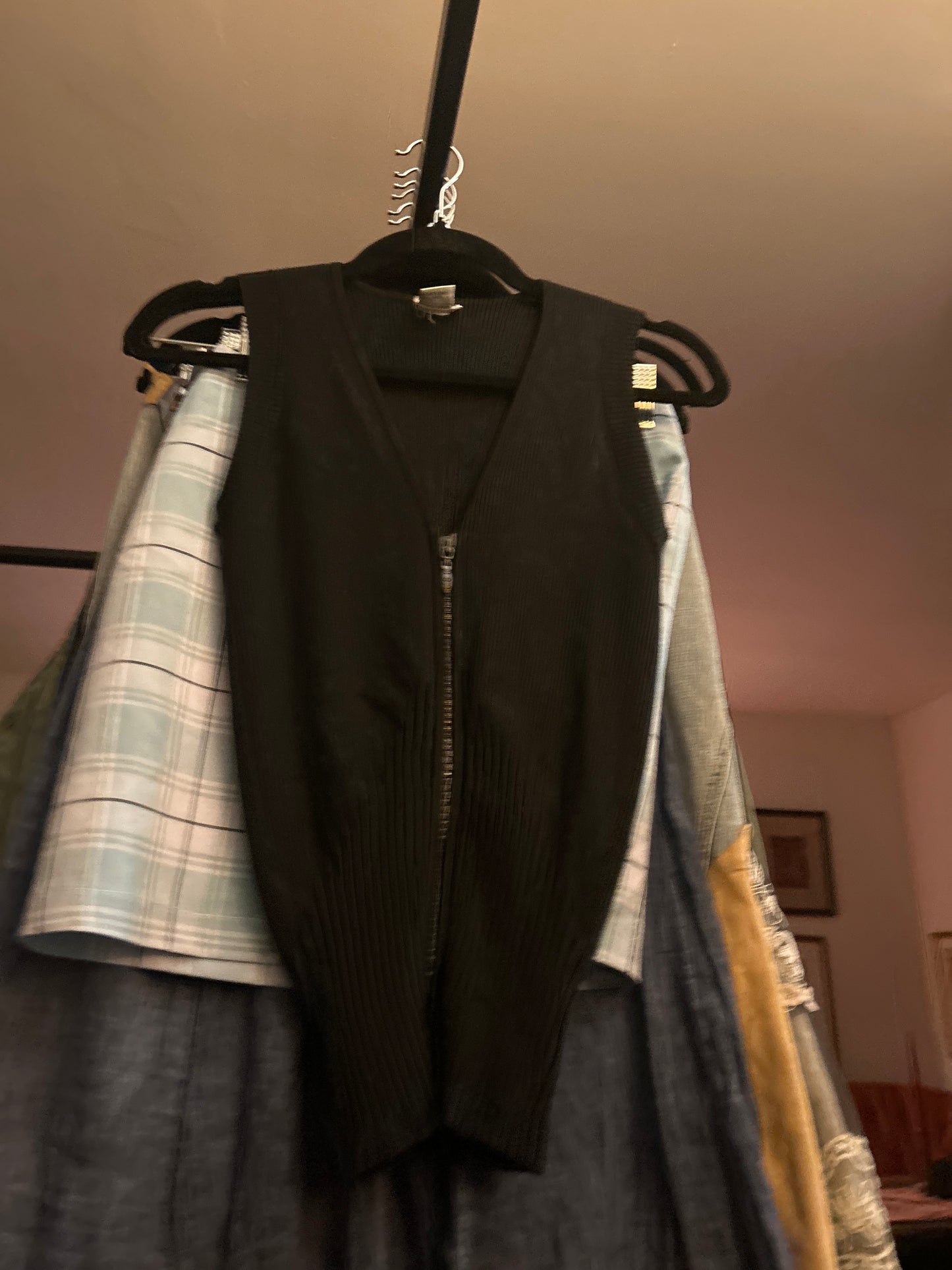 Cache black sleeveless zip up