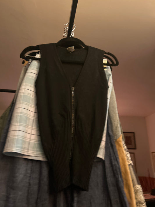 Cache black sleeveless zip up